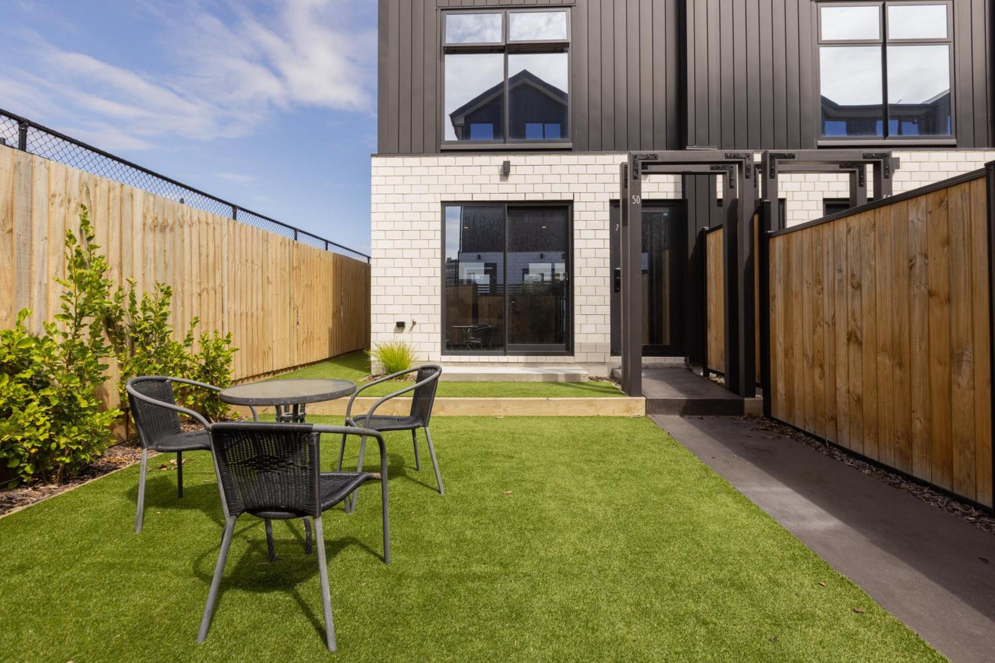 Luxury 2 Bedroom Townhouse By Hagley Park In Cbd Christchurch Dış mekan fotoğraf